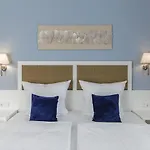 Mein Strandhaus - Hotel, Restaurant & Schwimmbad Timmendorfer Strand