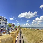 Hotel Mein Strandhaus - Hotel, Restaurant & Schwimmbad Timmendorfer Strand