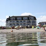 Mein Strandhaus - Hotel, Restaurant & Schwimmbad 4* Timmendorfer Strand