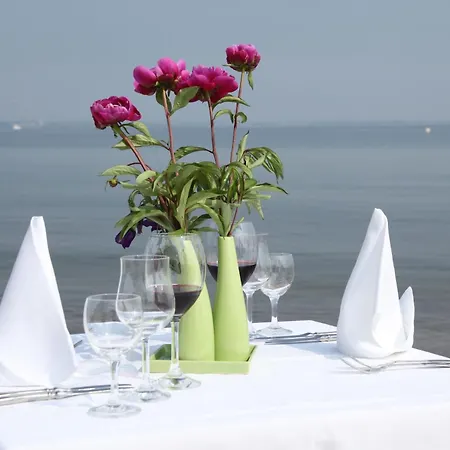Hotel Mein Strandhaus - Hotel, Restaurant & Schwimmbad Timmendorfer Strand