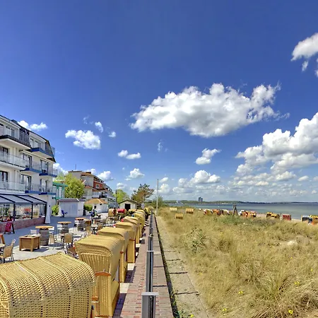 Hotel Mein Strandhaus - Hotel, Restaurant & Schwimmbad Timmendorfer Strand
